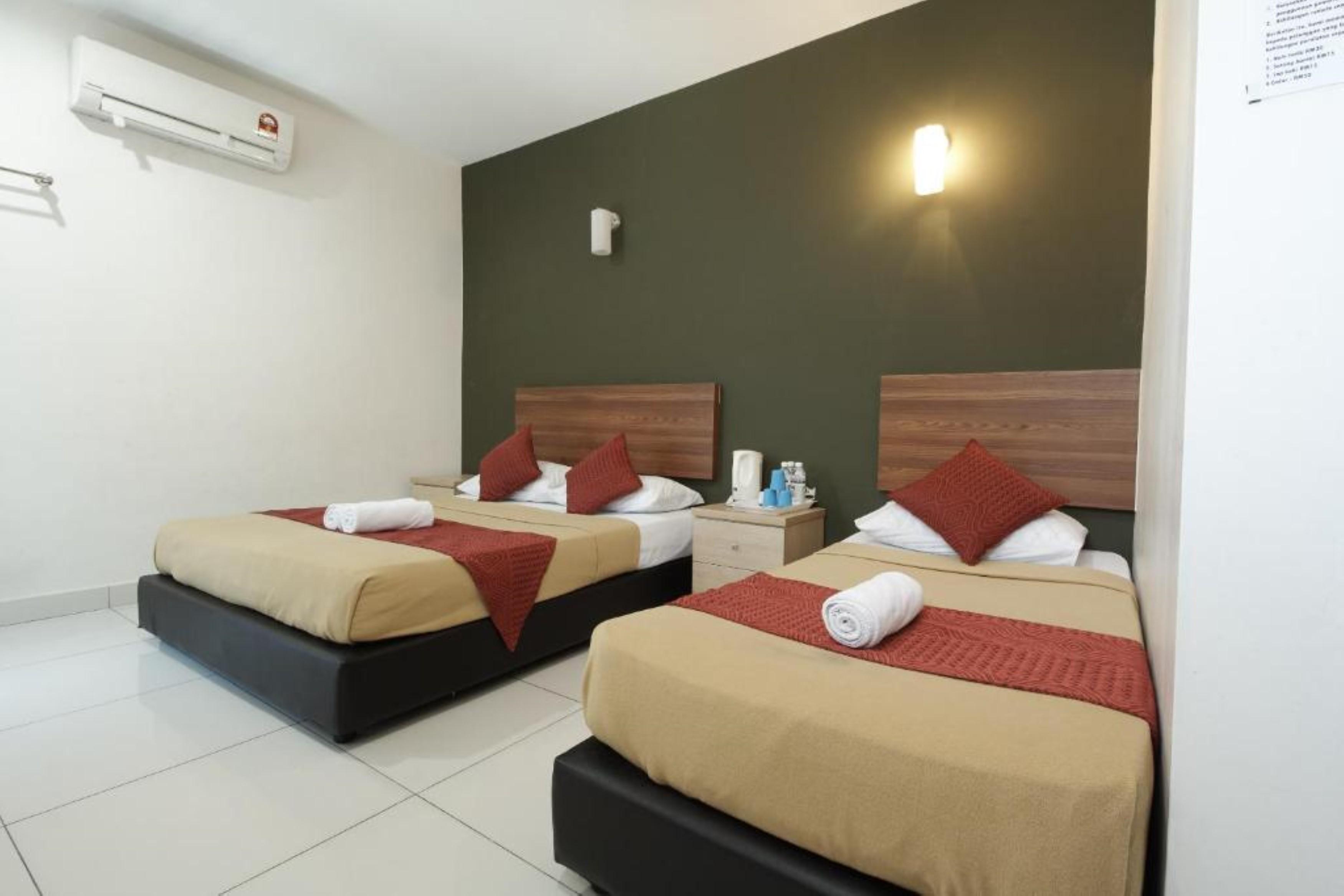 Coop Hotel Putrajaya & Cyberjaya Kampung Dengkil Exterior photo